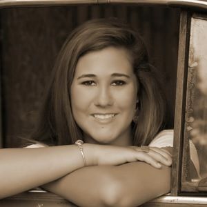 Meet your Posher, Claire